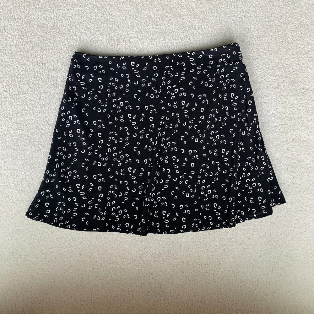 Black and White Cheetah Patterned Skirt